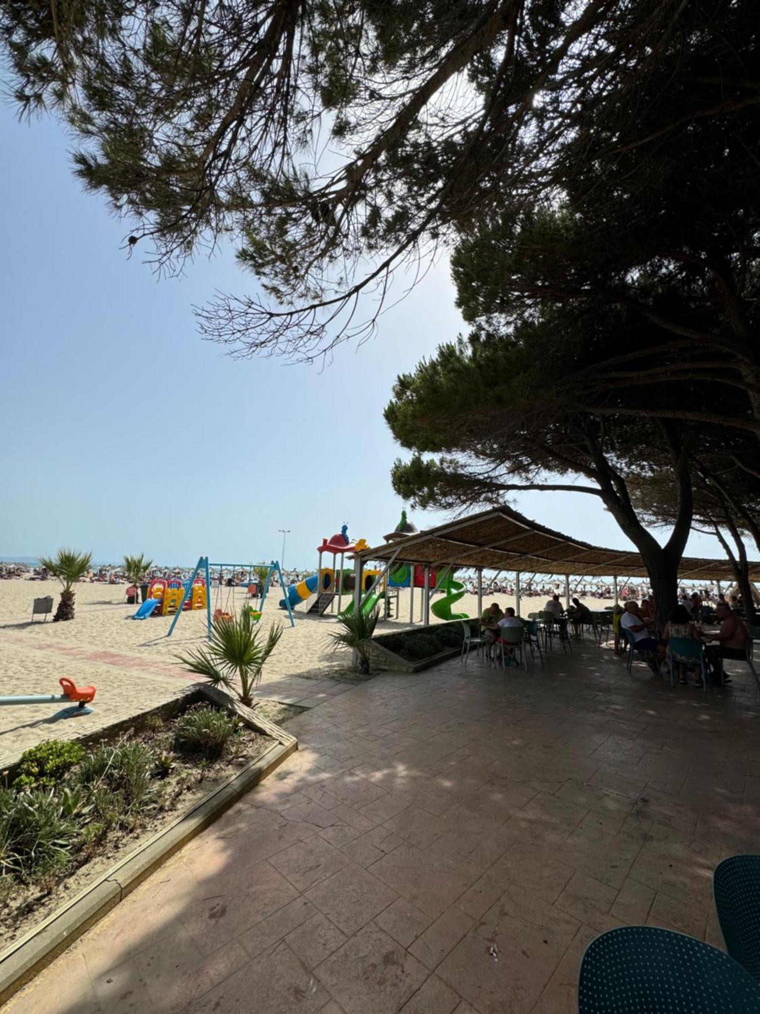 Brand New Apartament Durres Exterior photo